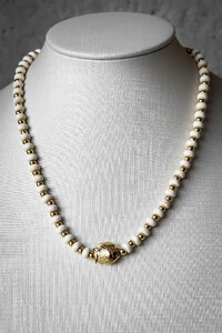 Colar Pérolas e Peixe Dourado | Banho de Ouro 18k | Exclusivo