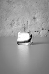 Anel Quadrado Linhas Ajustável | Banho de Prata 925 | Moderno