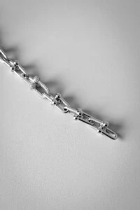 Pulseira Elos Geométricos Cravejados | Banho de Ródio | Sofisticada