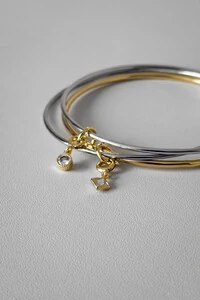 Pulseira 3 Fios Pingentes | Banho Ródio e Ouro 18k | Contemporâneo