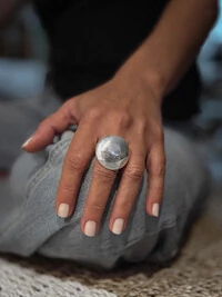 Anel Oval Liso Ajustável | Banho de Prata 925 | Moderno