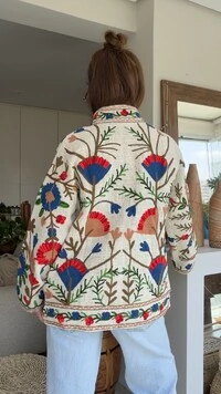 Casaco Bordado Flor Leque Linho Off-White
