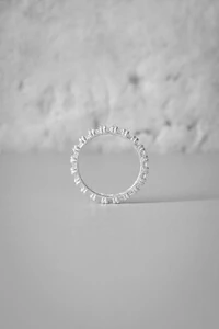 Anel Aparador Cravejado Inteiro | Prata 925 | Clássico