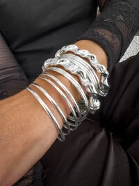 Bracelete Ondulado com Fecho | Prata 925 | Moderno