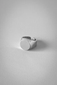 Anel Liso Selo Ajustável | Banho Ródio | Minimalista