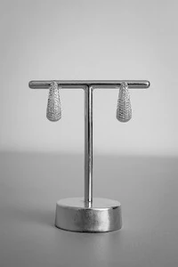 Brinco Argola Orgânica M | Prata 925 | Minimalista