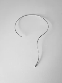 Choker Fio Orgânico Aberto | Banho Ródio | Escultural