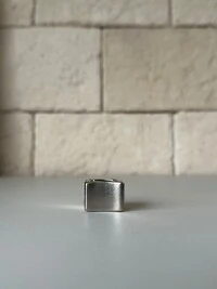 Anel Retangular Liso Banho de Prata Acetinado com Elástico Ajustável