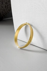 Bracelete Oval Liso Achatado | Banho Ouro 18k | Sofisticado