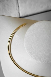 Choker Aberto Liso | Banho de Ouro 18k | Moderno