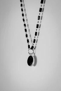 Colar Longo Pingente Preto | Banho de Prata 925 | Versátil