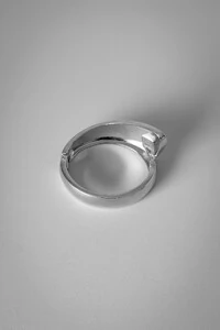 Bracelete Largo Esculpido | Banho de Ródio | Moderno