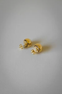 Brinco Esfera Lisa | Banho de Ouro 18k | Minimalista