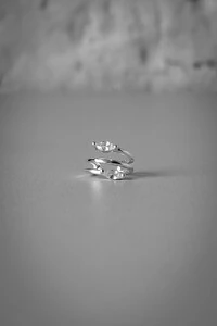 Piercing de Pressão Espiral e Zircônia | Prata 925 | Delicado