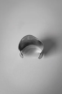 Bracelete Punho Orgânico M | Banho de Ródio | Elegante