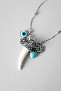 Colar Patuá Turquesa Dente | Banho Ródio | Proteção