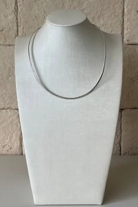 Choker Rígida Lisa em Prata 925