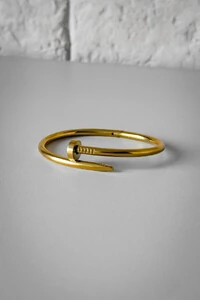 Bracelete Prego Feminino | Banho de Ouro 18k | Moderno