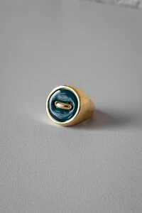 Anel Redondo Pedra Verde | Banho Ouro 18k | Moderno