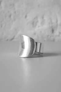 Anel Irregular Liso | Banho Prata 925 | Ajustável