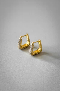 Brinco Geométrico Cravejado P | Banho de Ouro 18k | Moderno