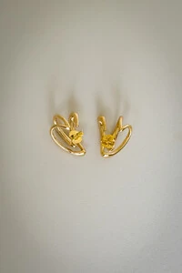 Brinco Orgânico Abstrato | Banho de Ouro 18k | Moderno