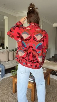 Casaco Bordado Floral Multicolorido Linho Vermelho