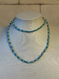 Colar Longo Pedra Sintética Azul Turquesa Banho de Prata 70 cm