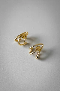 Brinco Orgânico Abstrato | Banho de Ouro 18k | Moderno