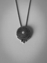 Colar Mandala Bolinhas | Banho de Prata 925