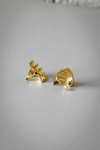 Piercing Cravejado Abas | Banho de Ouro 18k | Luxo