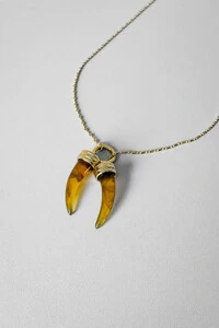 Colar Pingentes Dentes Âmbar | Banho Ouro 18k | Poderoso