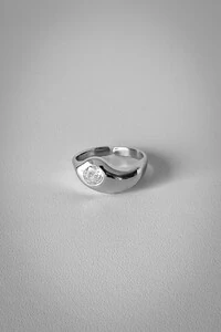 Anel Dedinho com Zircônia | Banho de Ródio | Sofisticado