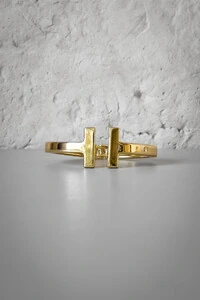 Bracelete T Aberto | Banho Ouro 18k | Inspiração