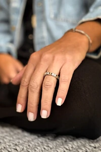 Anel Cravejado X Duo | Banho de Ródio & Ouro 18k | Luxuoso