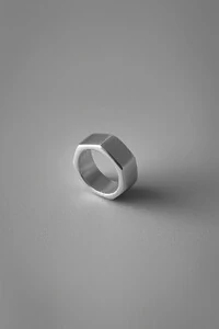 Anel Hexagonal Bold | Prata 925 | Arquitetônico