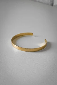 Bracelete Rígido Liso | Banho de Ouro 18k | Atemporal