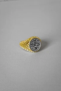 Anel São Bento | Prata 925 + Banho de Ouro 18k e Ródio