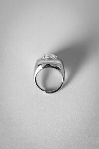 Anel Zircônia Central | Banho de Ródio | Sofisticado