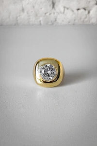 Anel Zircônia Central | Banho de Ouro 18k | Sofisticado