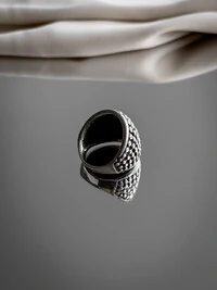 Anel Texturizado Bolinhas em Relevo | Prata 925 | Design Artesanal