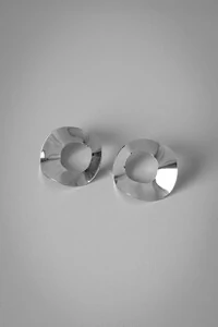 Brinco Disco Orgânico | Banho de Ródio | Contemporâneo