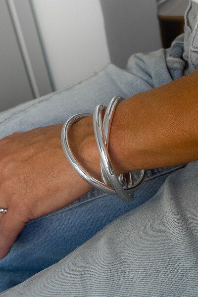 Foto Pulseira Tripla Lisa Entrelaçada | Banho de Prata 925 | Moderna