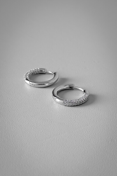 Foto Argola Pavê Delicada | Banho de Ródio | Elegante