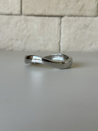 Foto Bracelete Rígido Ondulado Banho de Ródio
