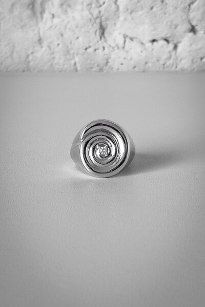 Foto Anel Espiral Micro Zircônia | Banho de Ródio | Sofisticado