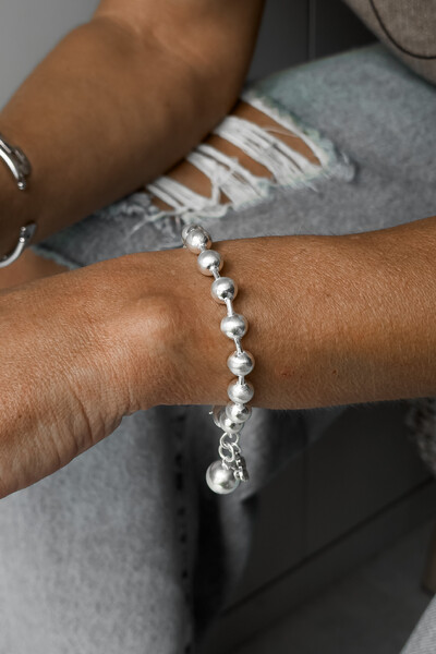 Foto Pulseira Esferas Escovadas | Banho de Prata 925 | Minimalista