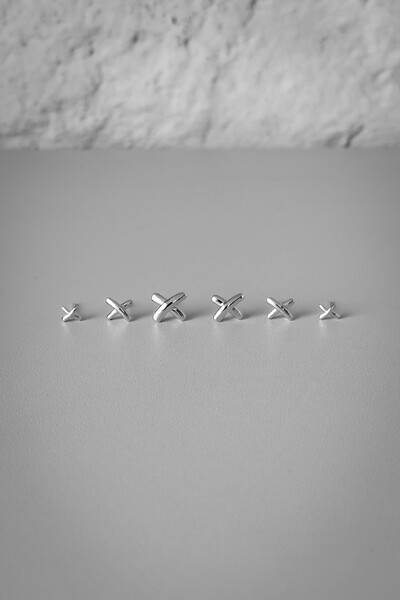 FotoTrio de Brincos X | Banho de Ródio | Minimalista