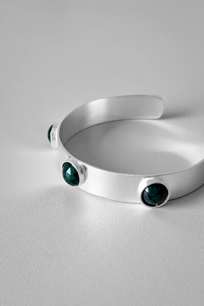 FotoBracelete Pedras Verdes | Banho Prata 925 | Ajustável