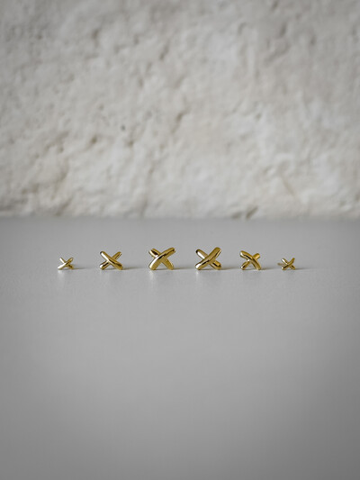 FotoTrio de Brincos X | Banho de Ouro 18k | Minimalista